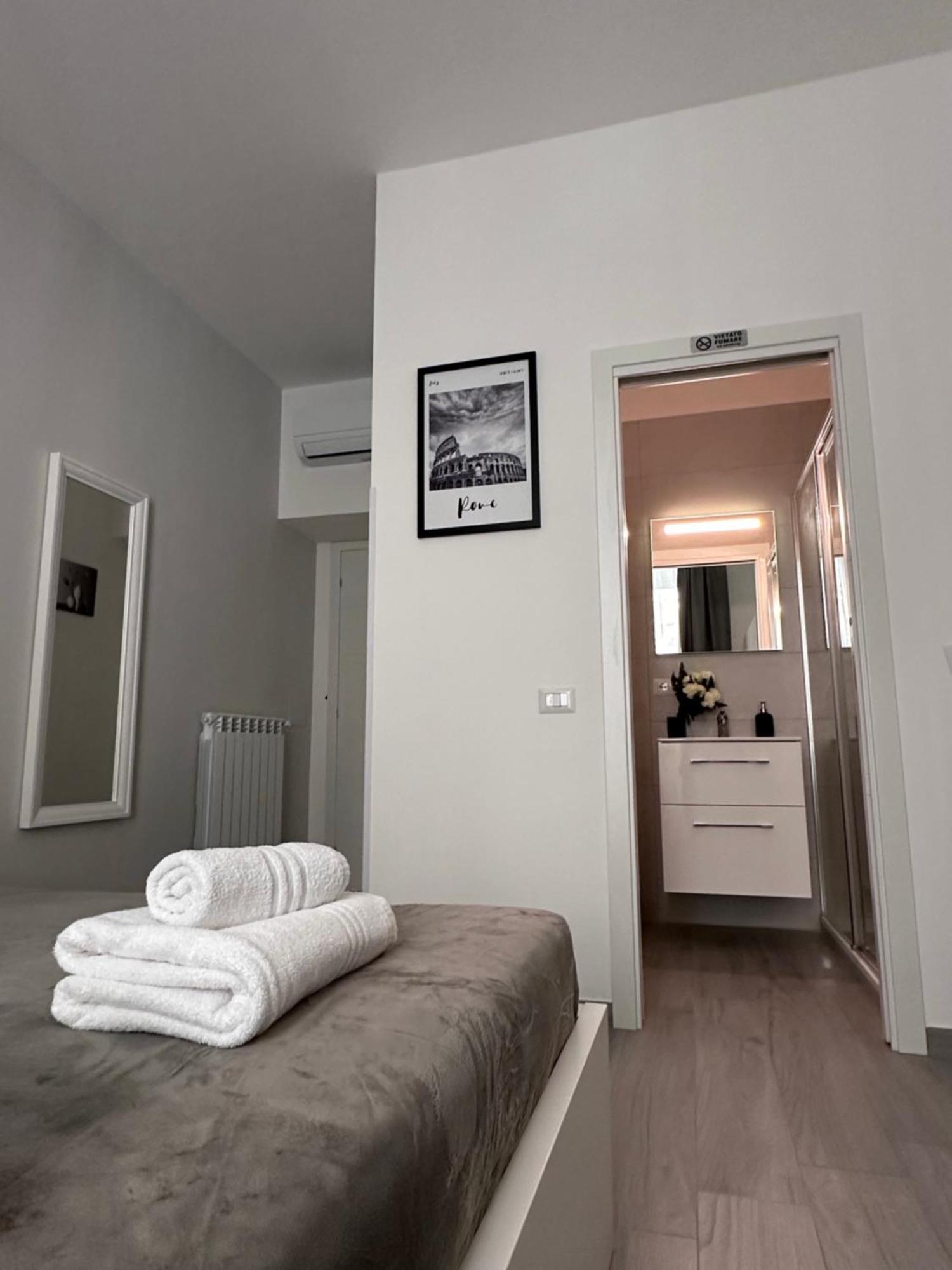 Roma Centro Softrooms Guest House Affittacamere Экстерьер фото