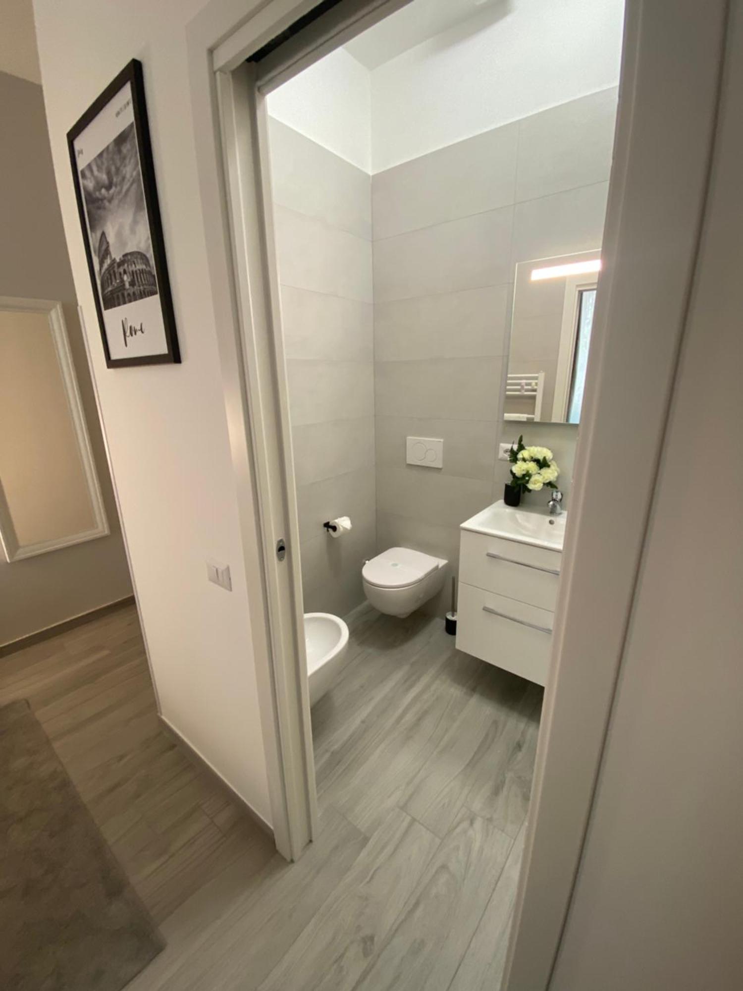 Roma Centro Softrooms Guest House Affittacamere Экстерьер фото